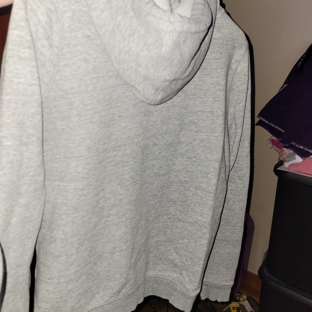 Sweat shirt